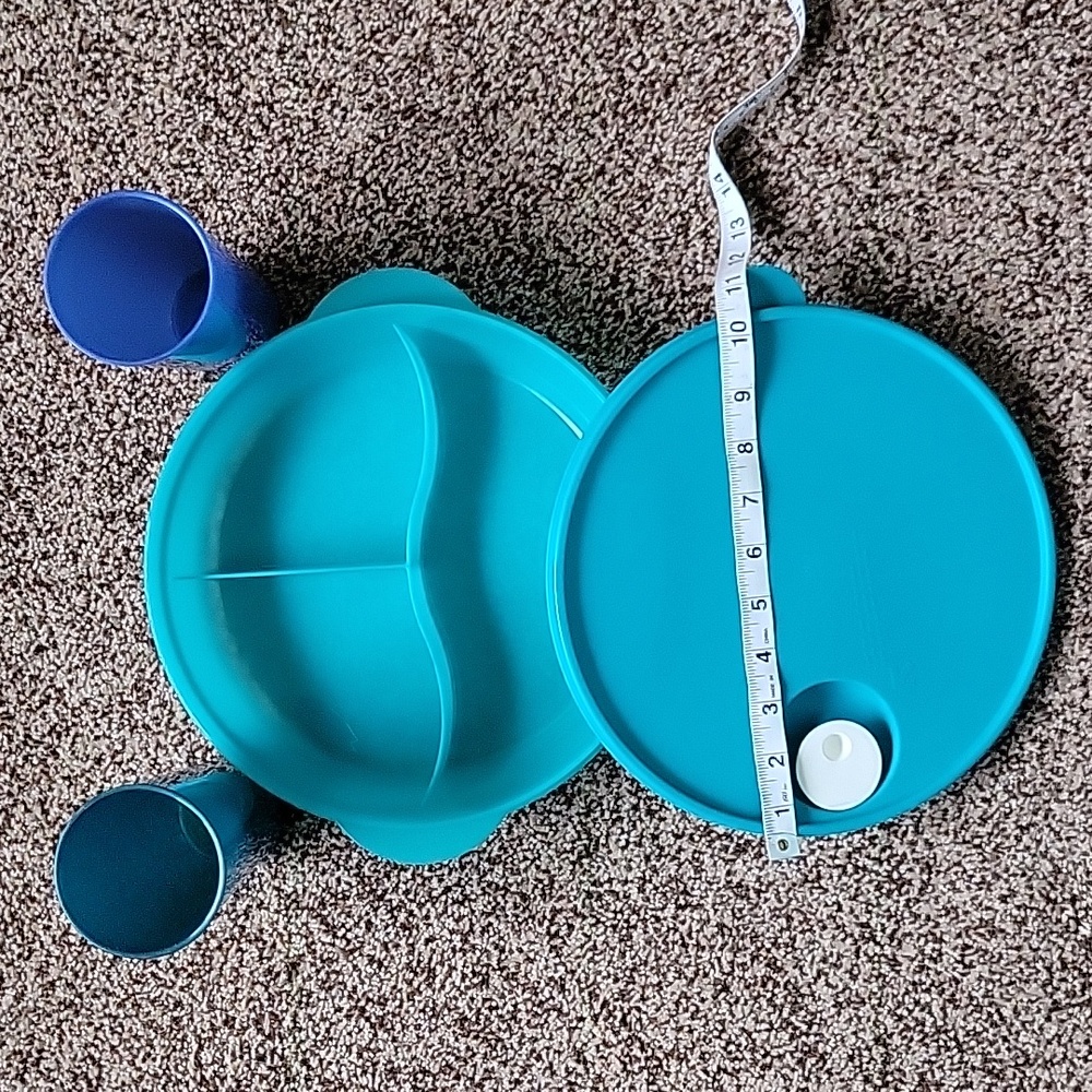 TUPPERWARE